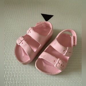 Baby girl double strap sandals in baby powder pink color, size 3•••Summer style